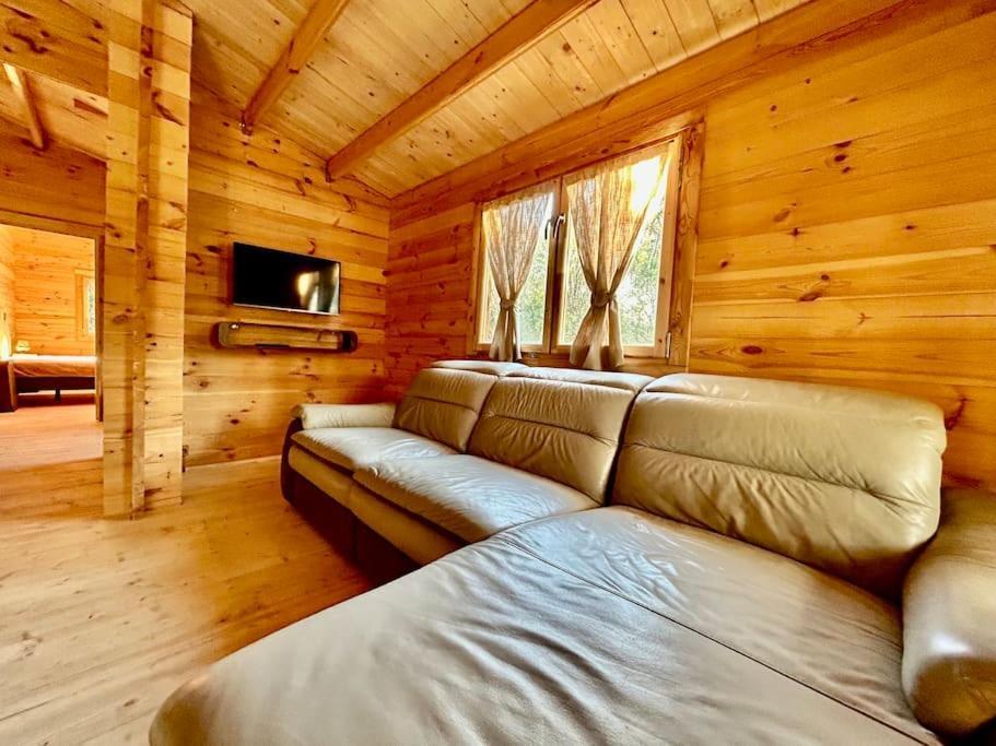 Chalet Bois Jacuzzi Bessan Eksteriør billede